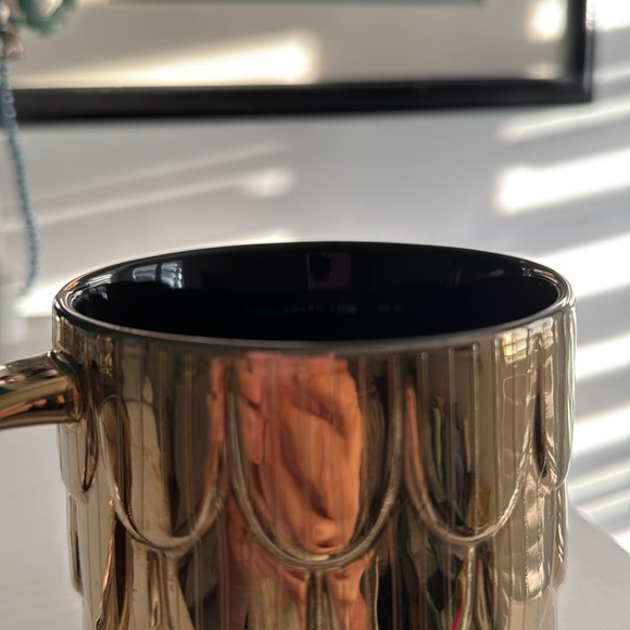 Starbucks Gold Scale Scallop Coffee Mug with Black Inside with White Logo 2019 - Picture 3 of 9